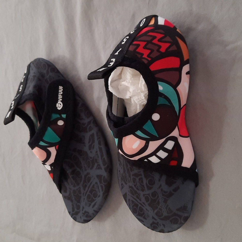 Kid's Water/Swim Shoes - Size 26/27 New in bag